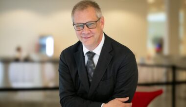 Berlin & Brandenburg: Nach Brandanschlag: Brief mit Morddrohungen galt Büttner