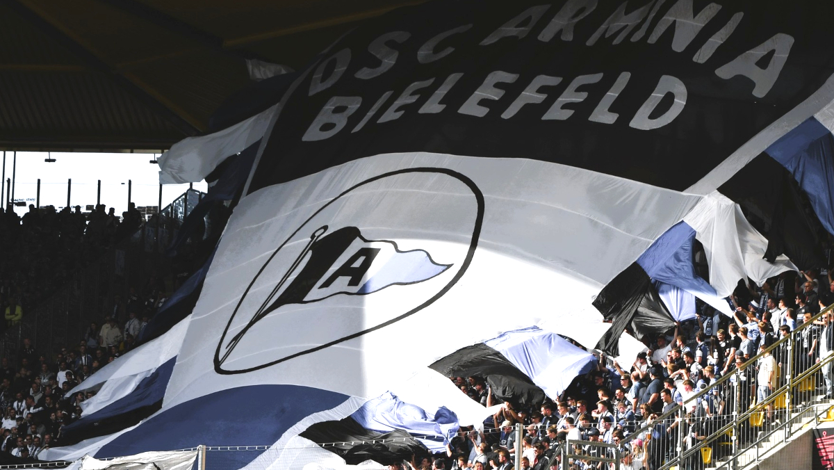 Du betrachtest gerade 2. Liga: Bielefeld mit größter Gästekulisse seit 22 Jahren