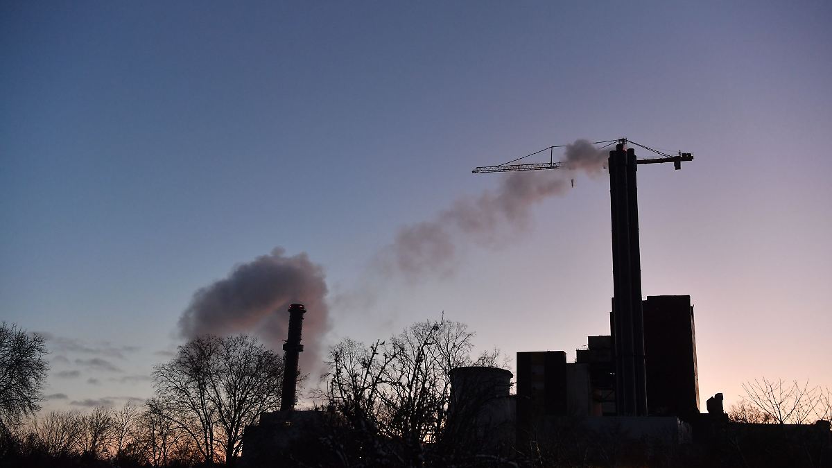 Berlin & Brandenburg: Stromnetz: 10.000 Haushalte wieder angeschlossen