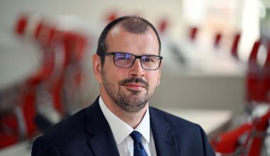 Berlin & Brandenburg: Sinkende Geburten: Minister sieht keine Gefahr für Schulen