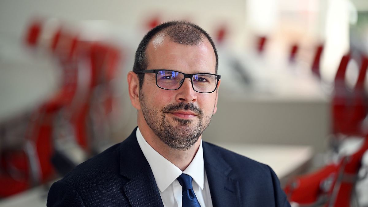 Berlin & Brandenburg: Sinkende Geburten: Minister sieht keine Gefahr für Schulen