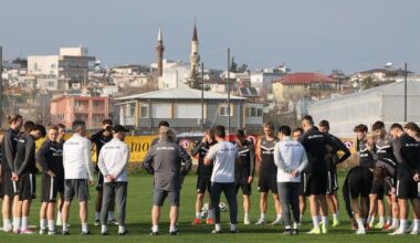Dynamo Dresden hebt mit 30 Spielern ab in die Türkei
