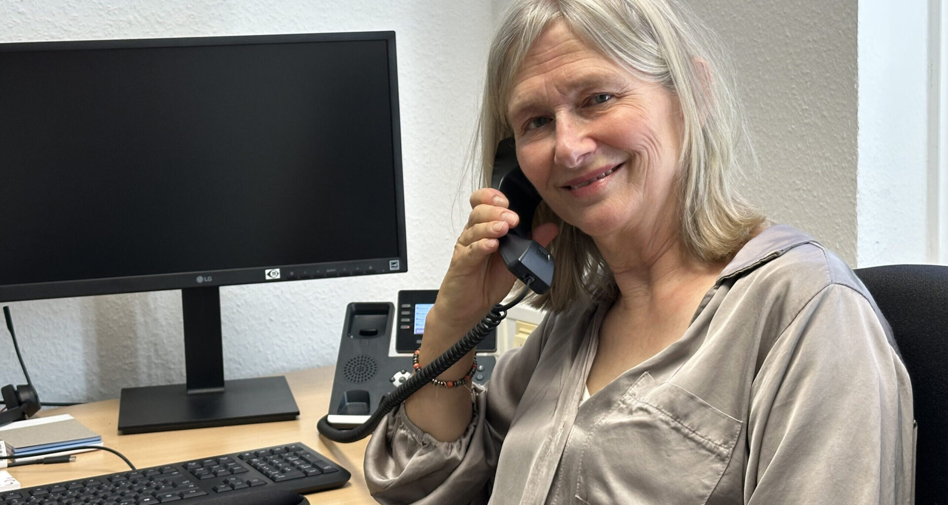 You are currently viewing Charlotte Horn: „TelefonSeelsorge bedeutet: Da sein für Menschen in Not“