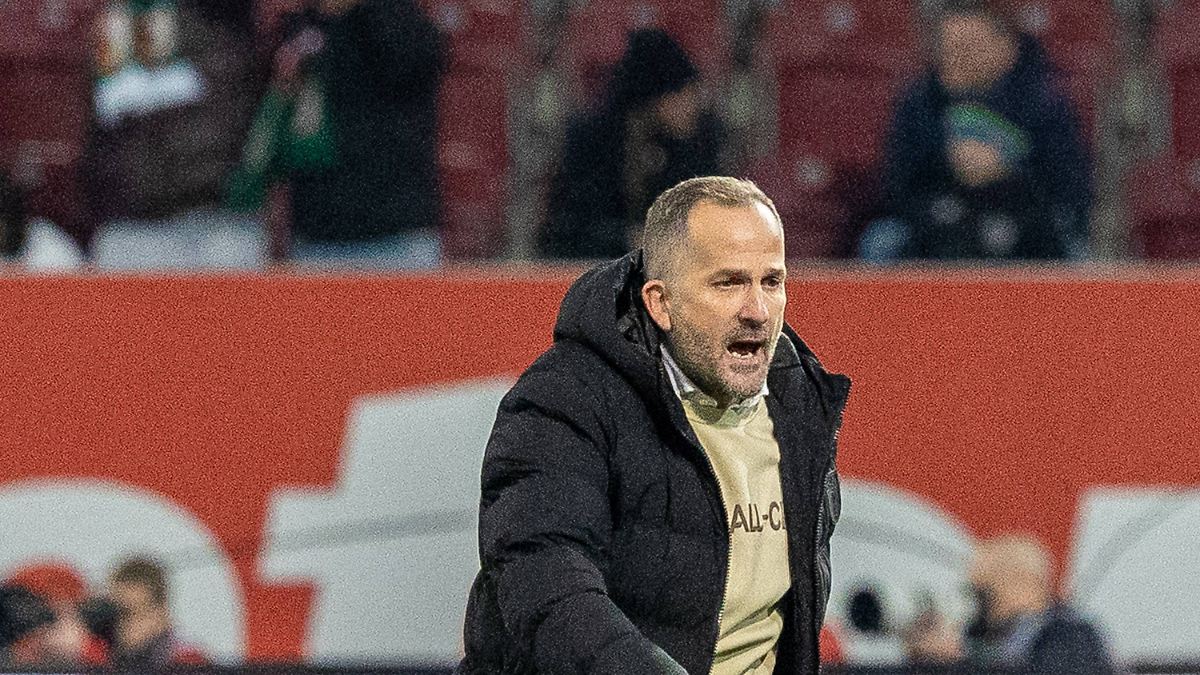 "In den Allerwertesten beißen": FC Augsburg schenkt "total totes Spiel" noch her