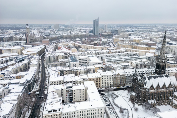 Schnee und glatte Straßen, Bäckerei-Raub in Plagwitz, Lehrerstreik in Sicht · Leipziger Zeitung