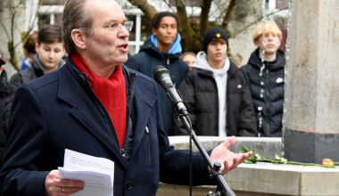 You are currently viewing Erinnern an die Opfer der Shoa: Gedenkstunde am Löwenbrunnen und Gedenkveranstaltung in der Antoniterkirche