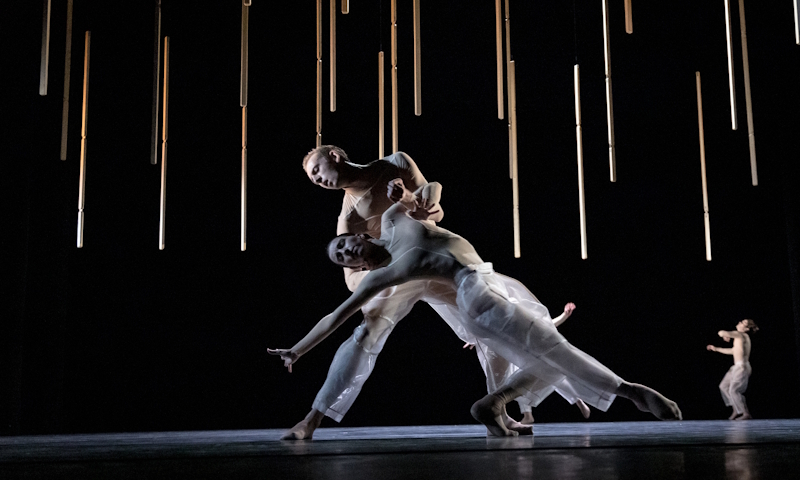 Grey Area – neuer Ballettabend feiert im Theater Duisburg Premiere