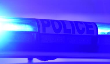 Baby überlebt unversehrt: Nizza: Unbekannte erschießen junge Mutter im Auto