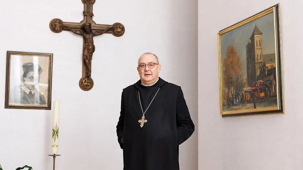 Der-Osnabruecker-Bischof-Dominicus-Meier-will-das-Bewusstsein-fuer-den-Missbrauchs-Skandal-wach-halten