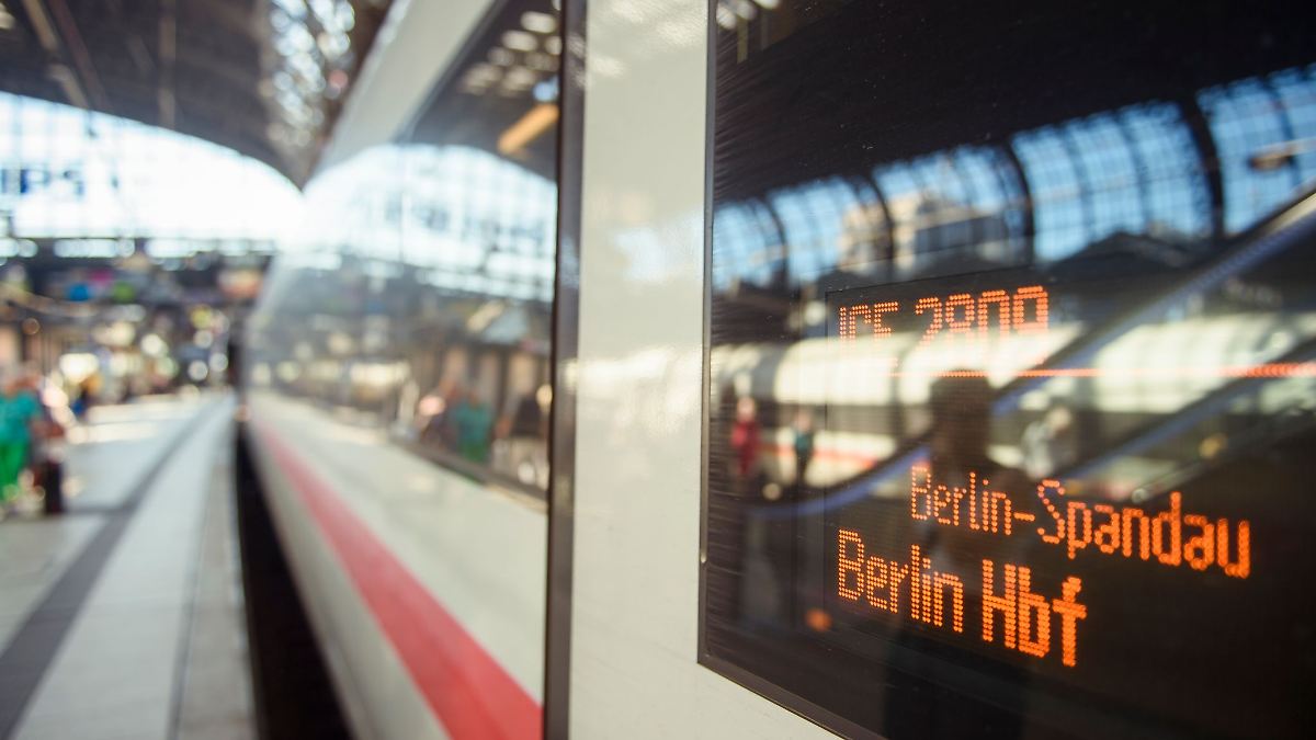 Berlin & Brandenburg: Bahn reduziert ab Februar ICE-Halte in Spandau