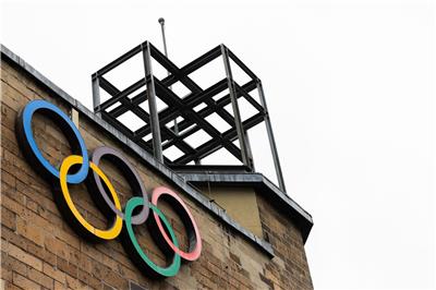 Castortransporte, Kaiserwagen, Oper und Olympia