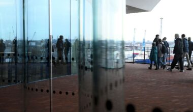 Hamburg & Schleswig-Holstein: Plaza der Elbphilharmonie bleibt trotz Winterwetter geöffnet