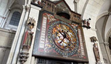 Einzigartiger Zeitmesser: Die astronomische Uhr im Dom. (Foto: Michael Bührke)