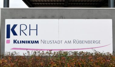 Nacktbilder während Narkose: Arzt wegen Kindesmissbrauchs in Hannover angeklagt