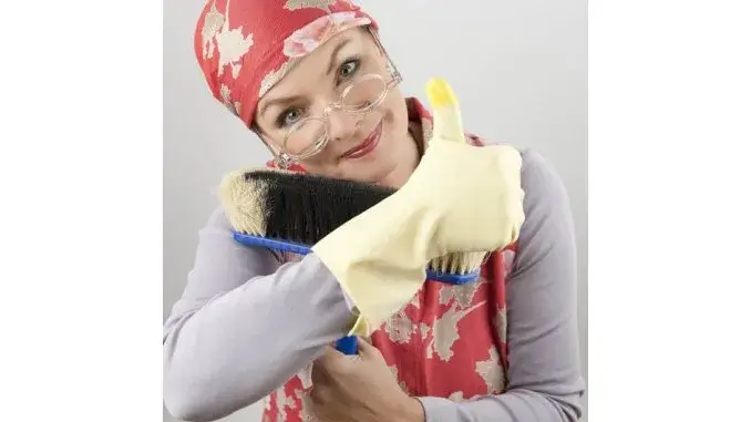 Esther Münch als Waltraud Ehlert DREIERPASCH: Eine humorvolle Veranstaltung