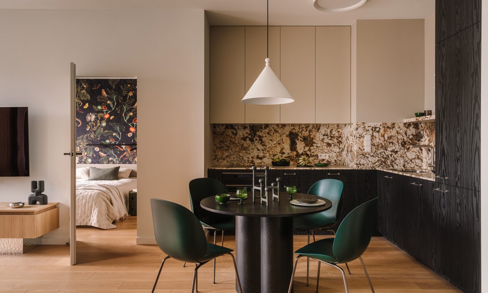 Wohnung in Muranów. So haben die Architektinnen den Raum gestaltet