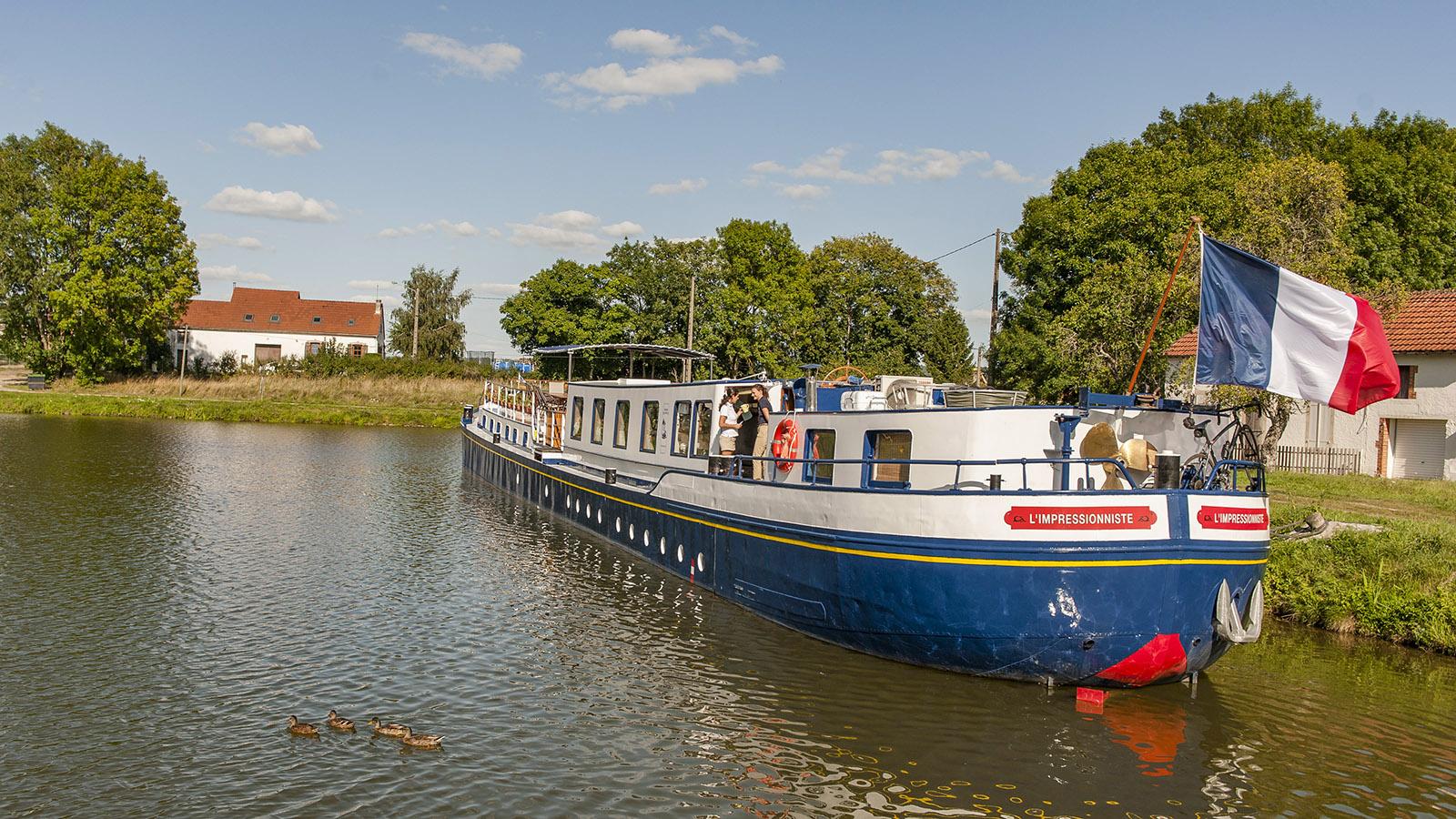MS L'Impressioniste im Hafen von Escommes. Foto: Hilke Maunder
