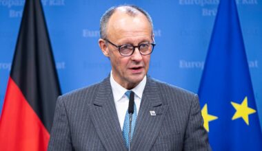 Nuklearschirm für Europa: Merz weist Forderungen nach Atomwaffe nicht ganz ab