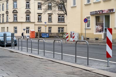 Für die neuen Radbügel sind auch Stellplätze entfallen.