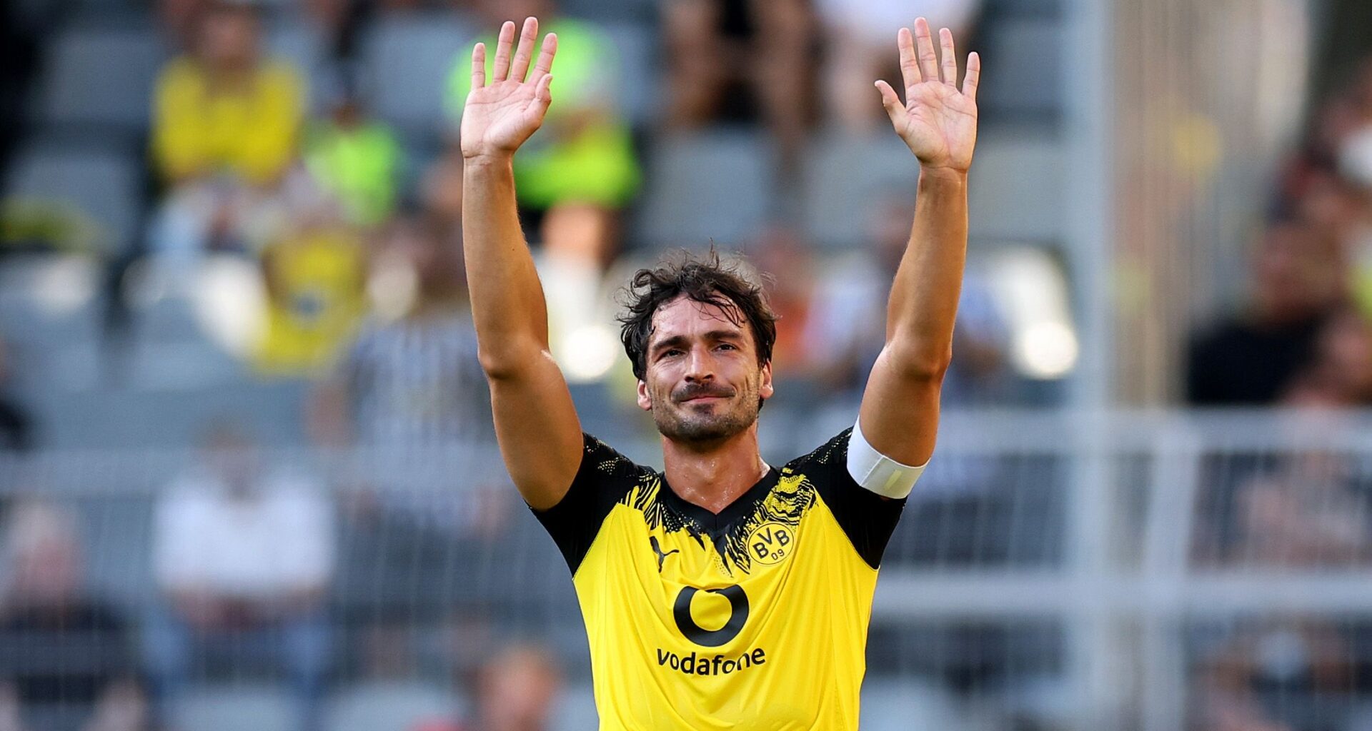 Legends Cup 2026 heute live im Free-TV sehen: Wer zeigt / überträgt das Hallenturnier mit dem FC Bayern München und BVB im TV sowie Livestream?