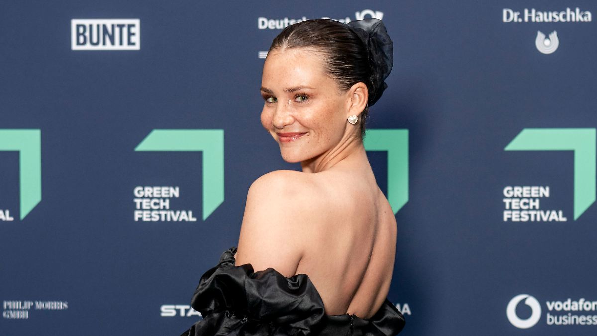 Model tanzt mit: Betty Taube macht bei "Let's Dance" ihre Oma stolz