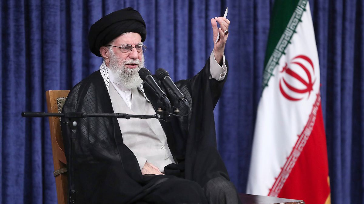 Chamenei weint Krokodilstränen: Trump dringt auf Machtwechsel im Iran