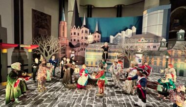 Heilige Drei Könige in der Bonner Stadtkrippe unter dem Motto Hoffnung