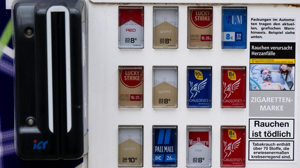 Sofort eingeleitete Fahndungen der Polizei zu den versuchten Sprengungen in der Nacht waren erfolglos (Symbolbild).