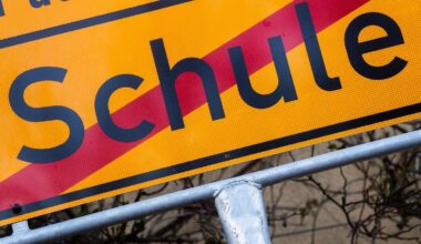 Niedersachsen & Bremen: Wie Schulen auf Schnee und Glätte reagieren