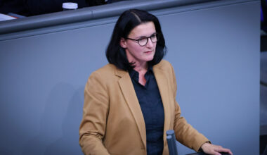 Bildbeschreibung: Die Parlamentarische Geschäftsführerin der Grünen-Bundestagsfraktion, Irene Mihalic.