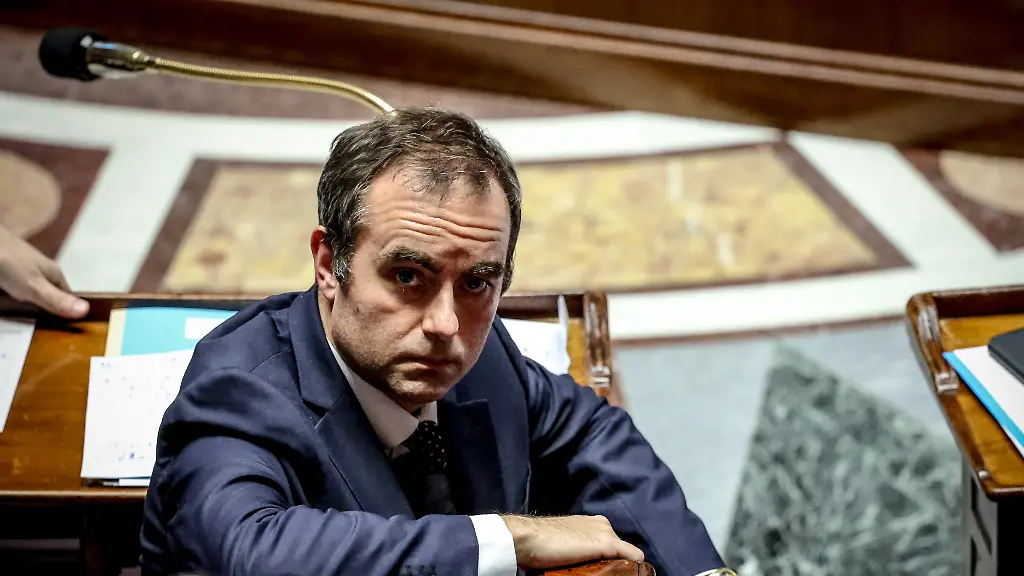 January-13-2026-Saint-Ouen-Paris-France-PRIME-MINISTER-SAA-bastien-LECORNU-during-a-question-and-answer-session-at-the-National-Assembly-in-Paris-on-January-16-2026