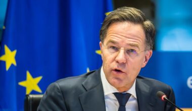 Putin würde EU-Armee "lieben": Nato-Chef: Ohne USA bräuchte Europa ein Zehn-Prozent-Ziel