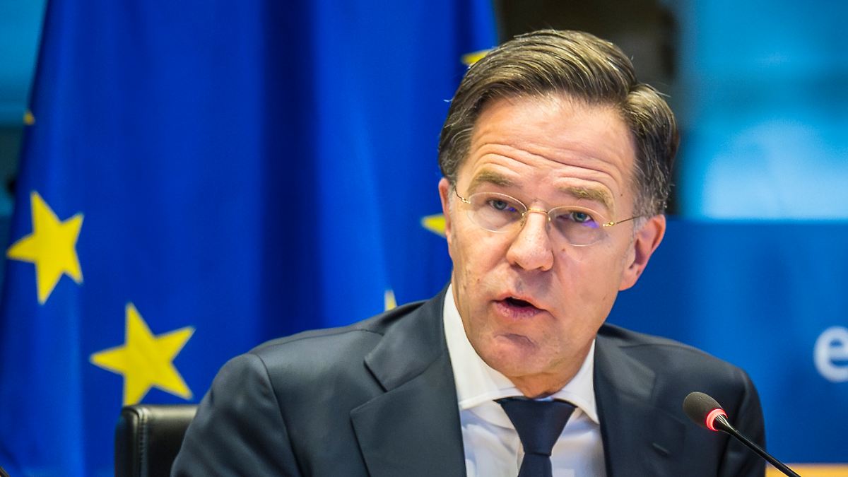 Putin würde EU-Armee "lieben": Nato-Chef: Ohne USA bräuchte Europa ein Zehn-Prozent-Ziel