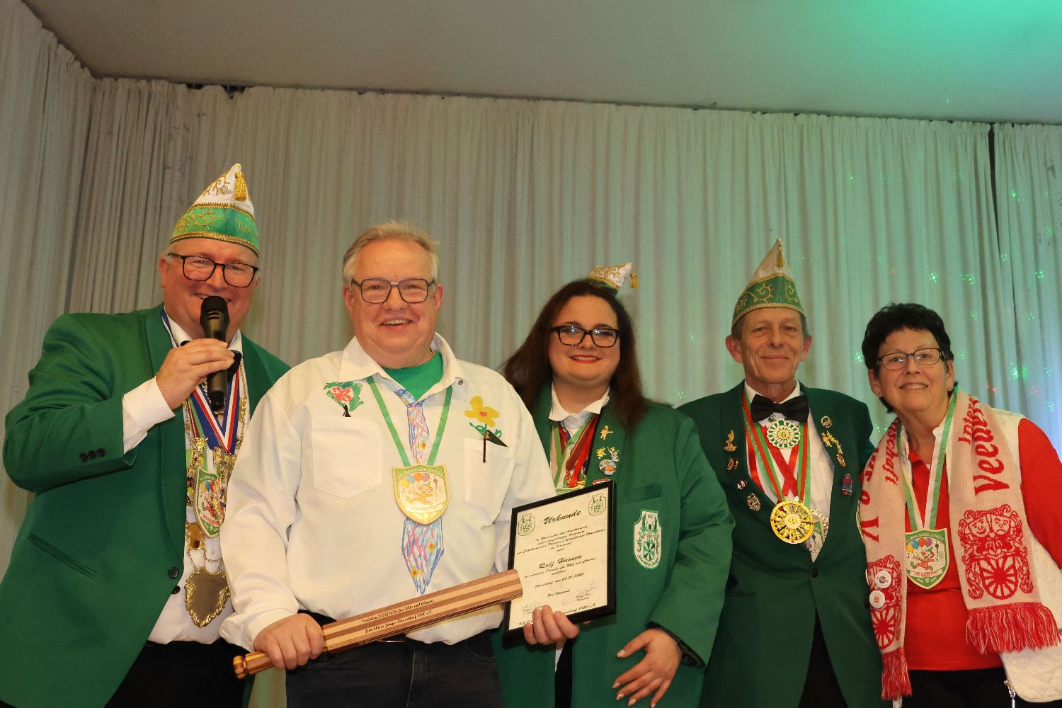 Düsseldorf Eller: Jecker Auftakt mit den Jrön Wisse Jonges - Ddorf-Aktuell