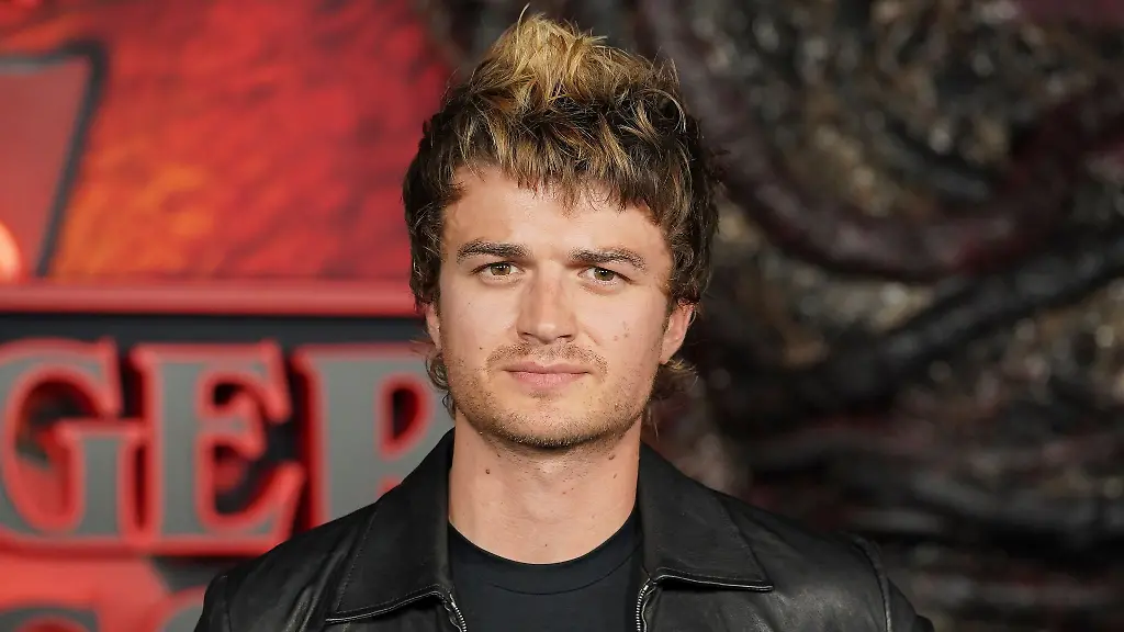 Joe-Keery-alias-Djo-landet-mit-seinem-Song-End-Of-Beginning-auf-Platz-3-Archivbild