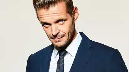 Analysiert, kommentiert und parodiert: Satiriker Florian Schröder.