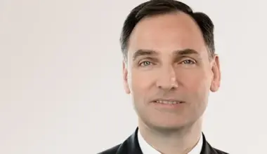 James von Moltke startet Abschiedstour in Bremen