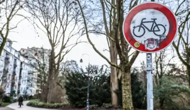 Radfahrverbot für Bremer Wallanlagen? Zwei Petitionen sind in Arbeit