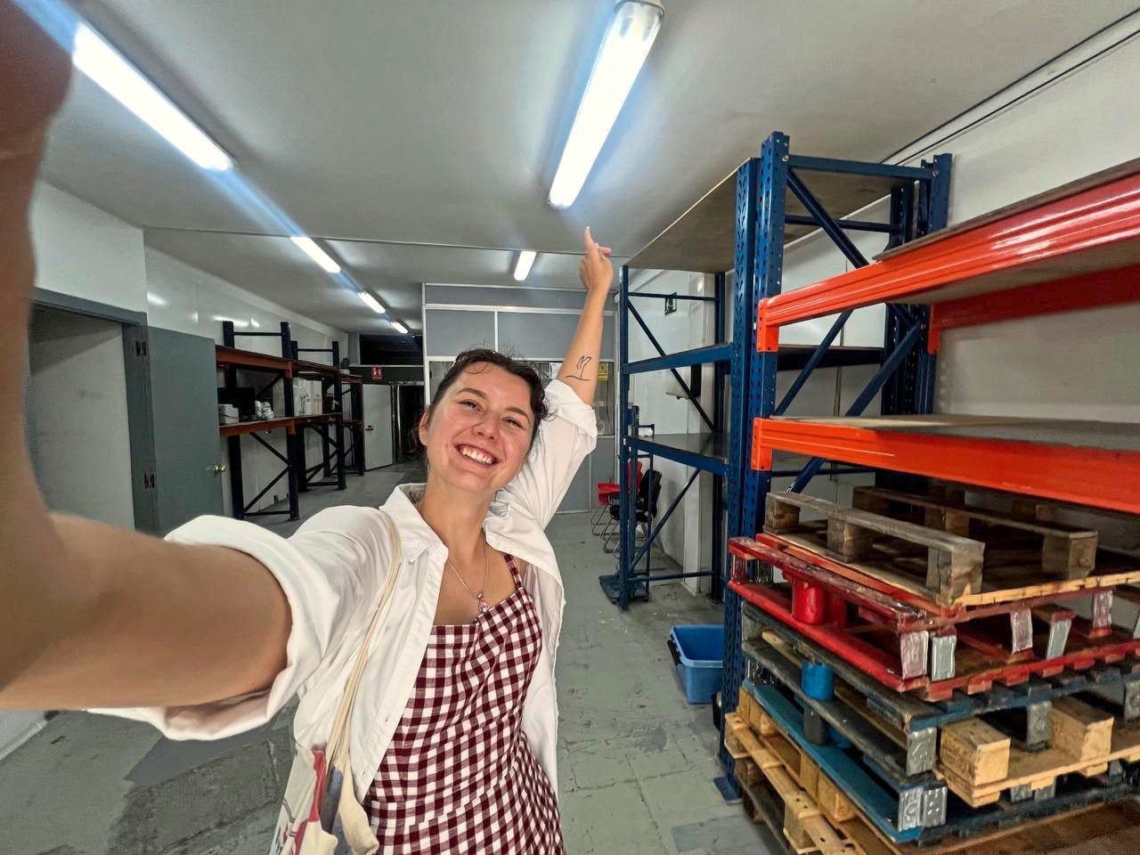 Wichtiger Schritt in Sachen Unternehmensgründung: Valerija Kraval hat ein Lager mieten können.