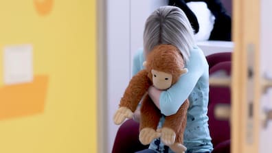 Kinder haben keine Schuld: Auch wenn das Kind aus lauter Angst sich hat ansprechen lassen und mitmacht, ist es nicht verantwortlich dafür. 