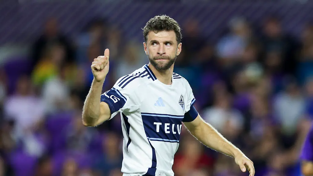 MLS-Fussball-Herren-USA-Vancouver-Whitecaps-FC-at-Orlando-City-Oct-11-2025-Orlando-Florida-USA-Vancouver-Whitecaps-forward-Thomas-Mueller-13-reacts-after-a-play-against-Orlando-City-in-the-second-half-at-Inter-Co-Stadium