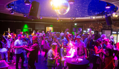 Der Mummenschanz ist DIE Party für Karnevalsmuffel. Foto: Hendrik Müller