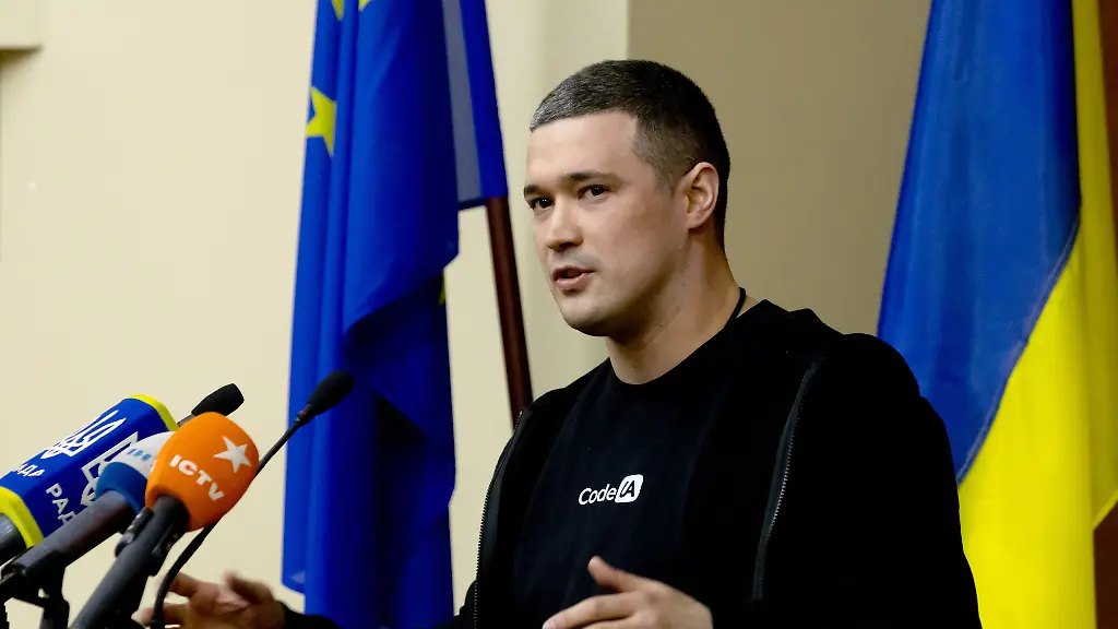 Mykhailo-Fedorov-the-Deputy-Prime-Minister-for-Innovation-Education-Science-and-Technology-Development-Minister-of-Digital-Transformation-of-Ukraine-attends-a-discussion-on-the-role-of-artificial-intelligence-in-bringing-the-Russian-Federation-to-justice-for-the-war-in-Ukraine-during-a-meeting-with-the-students-of-the-Institute-of-International-Relations-of-the-Taras-Shevchenko-National-University-of-Kyiv-to-announce-the-results-of-the-all-Ukrainian-essay-contest-aThe-Role-of-Artificial-Intelligence-in-Bringing-the-Russian-Federation-to-Justicea-Kyiv-Ukraine-on-April-4-2025