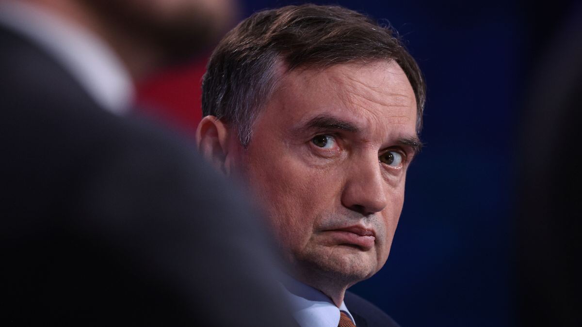 Budapest hilft PiS-Politiker: In Polen gesuchter Ex-Minister erhält Asyl in Ungarn