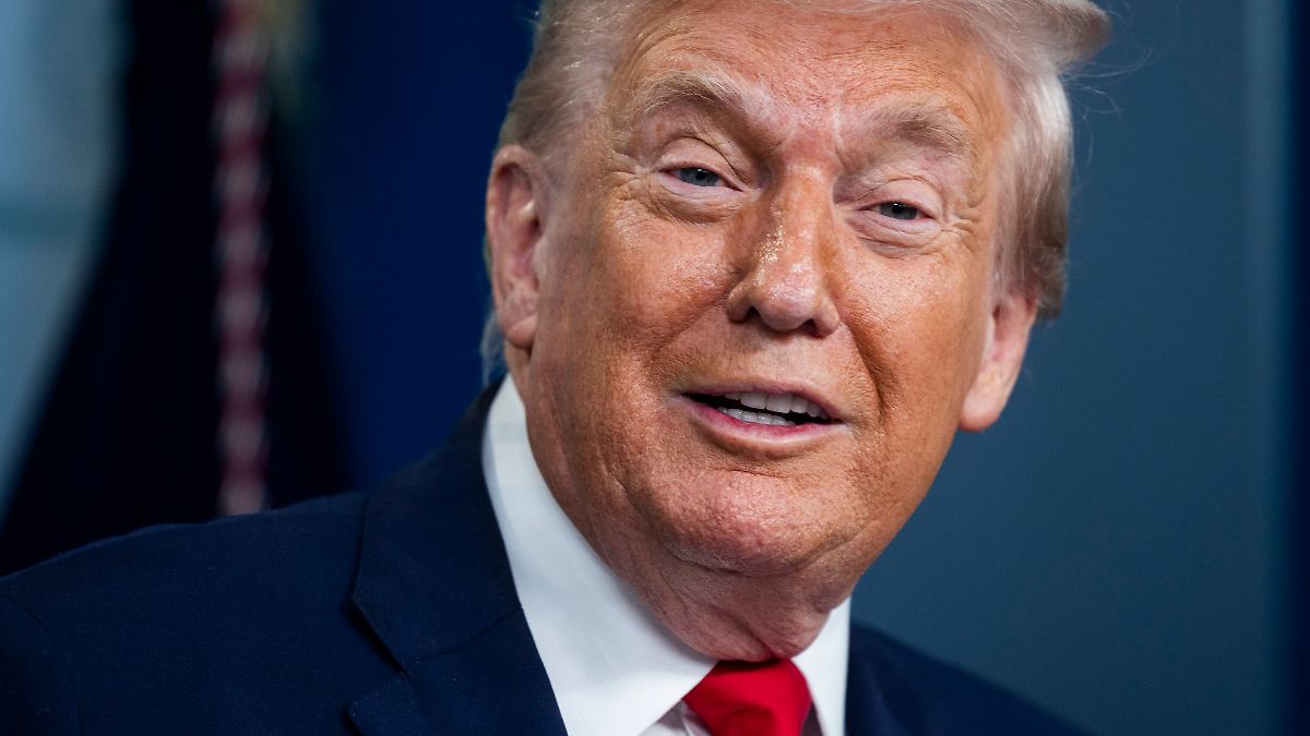 Emirate und Bahrain auch dabei: Erstes europäisches Land tritt Trumps "Friedensrat" bei