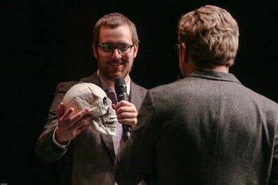 Moderator und Comedian Jan Schmidt führt durch den Abend im Theater und Konzerthaus Solingen am 31. Januar.