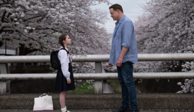 Tragikomödie „Rental Family“: Gemietete Nähe, gutes Gewissen - taz.de