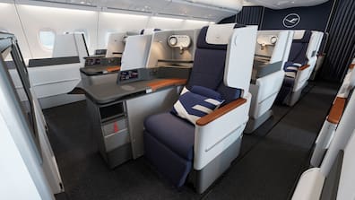 So sehen sie aus: Die neuen Sitze in der Business Class im Airbus A380. Insgesamt acht der Flugzeuge sollen in den Elbe Flugzeugwerken mit den neuen Sitzen ausgestattet werden. Den Anfang macht am Anfang Februar der Flieger „Mike-Charly“.