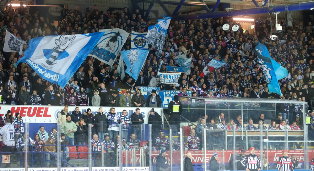 Roosters starten mit Heimsieg ins neue Jahr