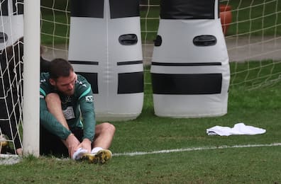Hatte am Donnerstag im Training schon Probleme: Boris Tomiak musste im Test gegen Duisburg verletzt runter. 
